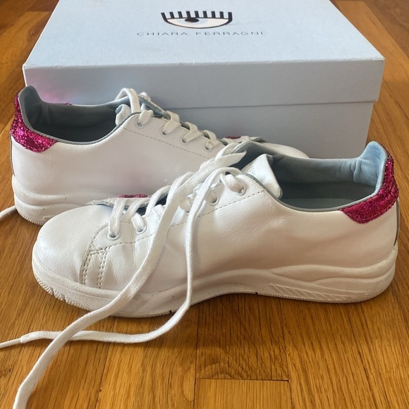 Chiara Ferragni Women’s White Sneakers With Pink Sequin Hearts Size 39 - Picture 9 of 10